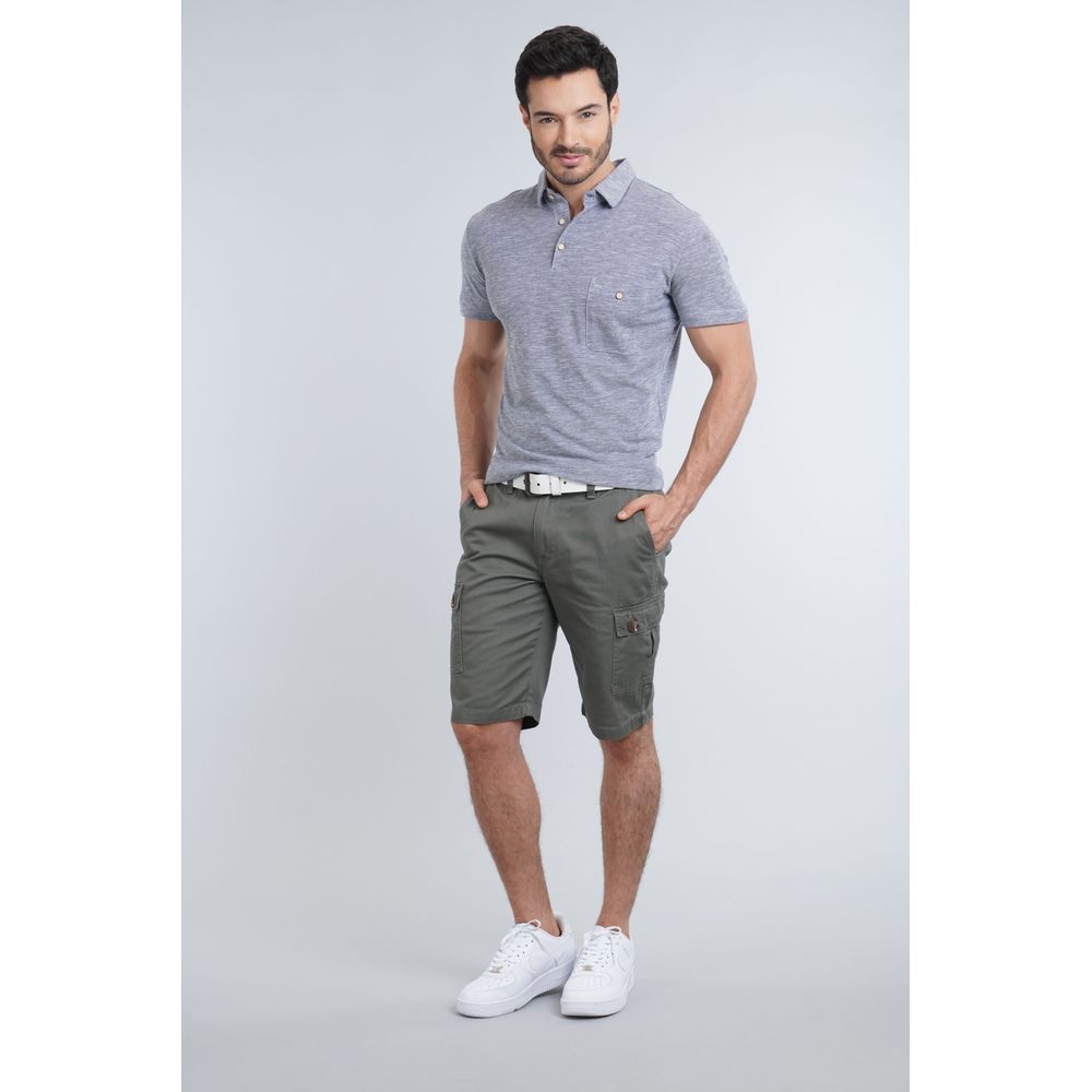 outfit bermuda verde hombre