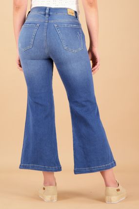 0008610408101106-jeans---Silueta-Amplia-Dama-azul-v3.jpg