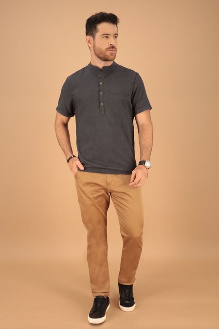 camisas-Manga-Corta-Cuello-Redondo-Silueta-Semi-Ajustada-Hombre-negro-02005300633301108-v2.jpg